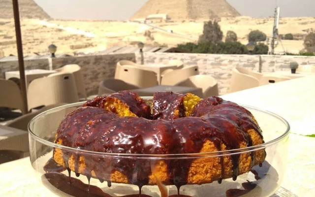 Tut Pyramids View Hotel
