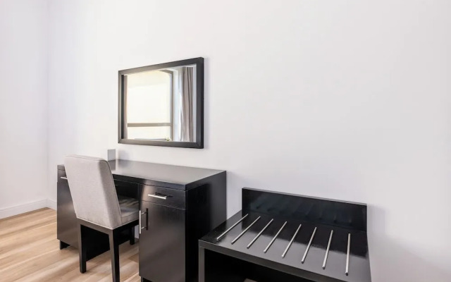 Luxe Marina View Retreat - 2BDRM