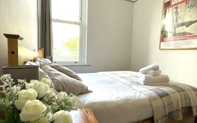 Lovely Victorian Apartment in Clifton Village