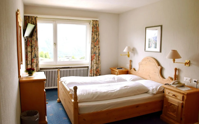 Hotel Salastrains