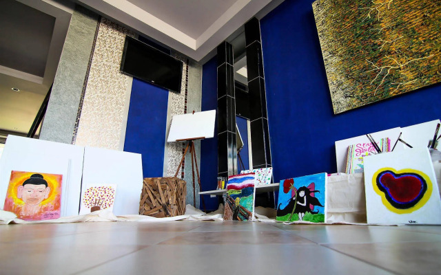 Patong Gallery Hotel