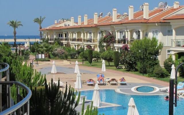 Villa SH03 by JoyLettings