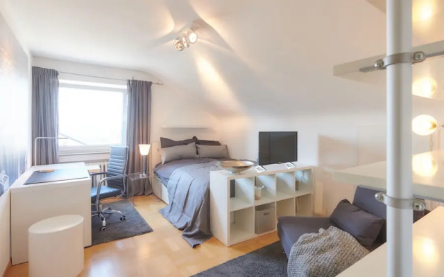 criston apartments - quiet family residence H