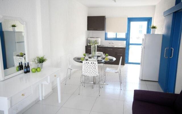 Aphentrika Apartments