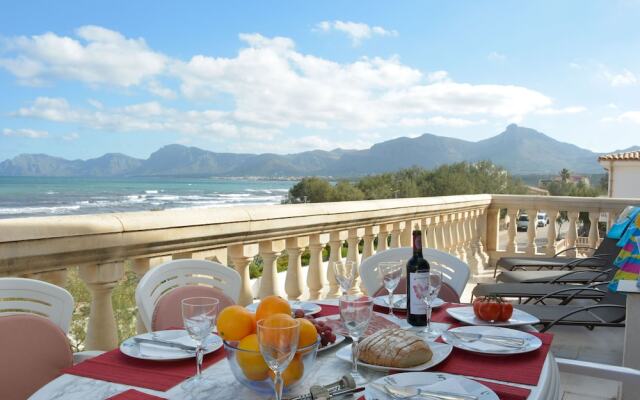 Mallorca Beach Front Line Apartment 6 Pers