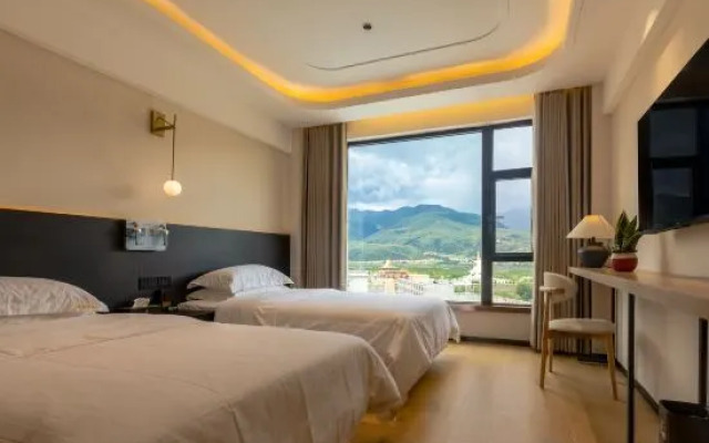 Shangri Boutique Hotel