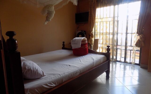 Olina Hotel and Apartments