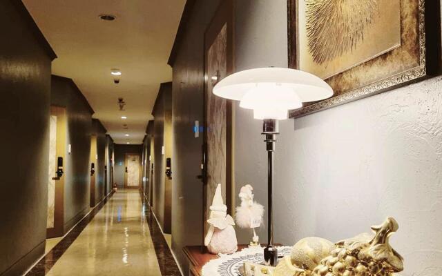 J View Hotel