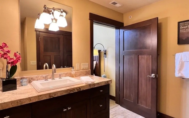 Rs156 Downtown Whitefish Experience