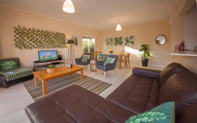 B02 - Fantastic Apartment with Pool