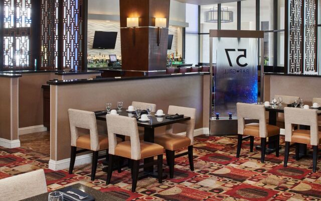 DoubleTree by Hilton Fullerton