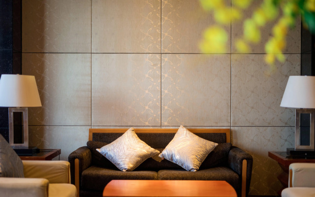 Crowne Plaza Chongqing Jiefangbei(Formerly InterContinental Chongqing)