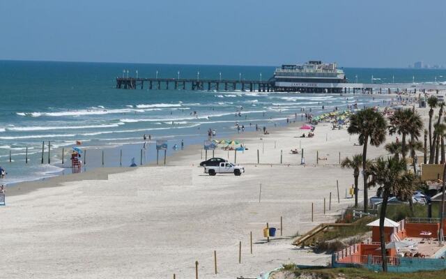 Daytona Beach Club Studios