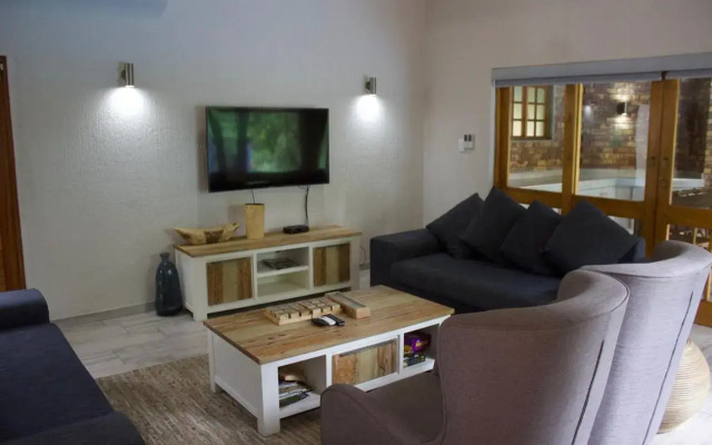 Kruger Park Lodge - IKZ2 - 3 Bedroom Chalet