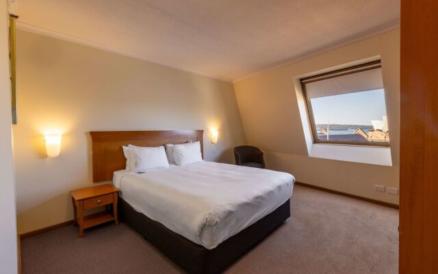 Sydney Harbour Hotel