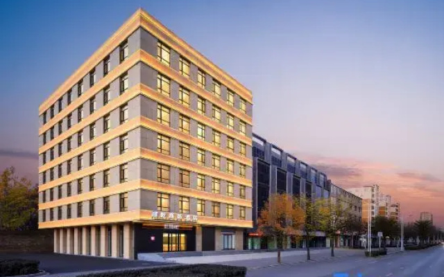 Shunqian Business Hotel