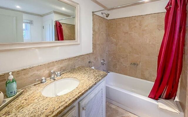 Modern 2-bed Apt Near Beach In St. Lawrence Gap 2 Bedroom Apts by Bluescape
