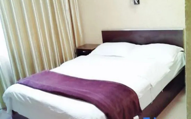 Xingyi Longquan Business Hotel – Guest Rooms – Qianxinan