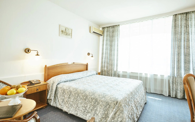 Turnu Severin Continental Hotel