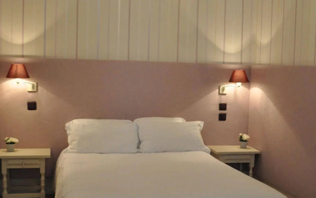 The Originals City, Hôtel La Reine Jeanne, Orthez (Inter-Hotel)