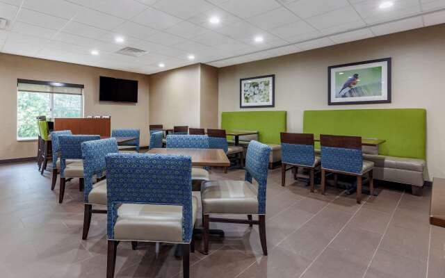 Comfort Suites Escanaba