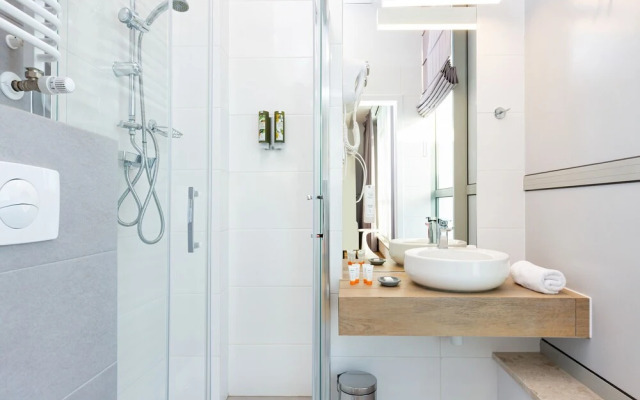 Apartment Aleje Jerozolimskie by Renters