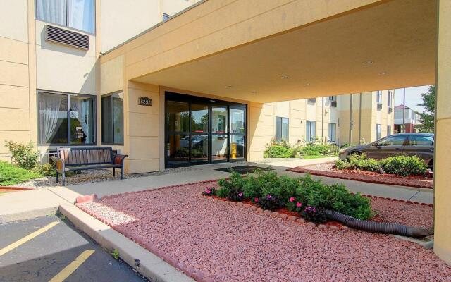 Best Western Inn and Suites of Merrillville