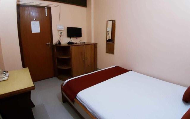 OYO 7359 Hotel Rhino