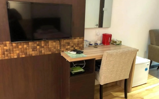 Cyber Studio Apartment