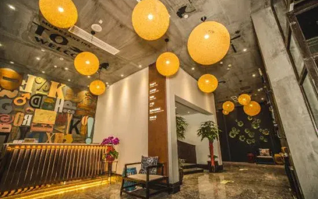 Zhugongfang Creative Hotel (Wenzhou Shuangyu Passenger Transport Center)