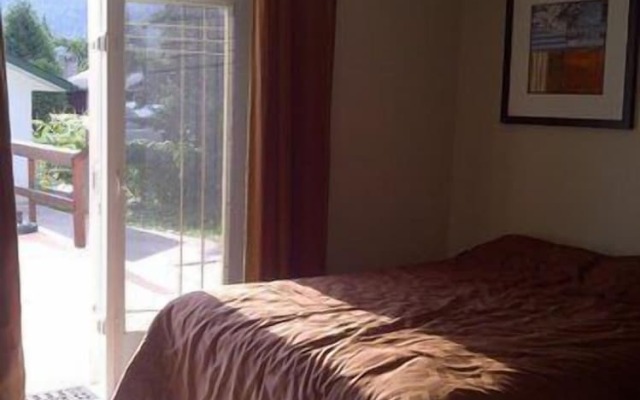 SunDog B & B