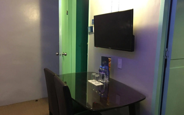 Icon Hotel Macapagal