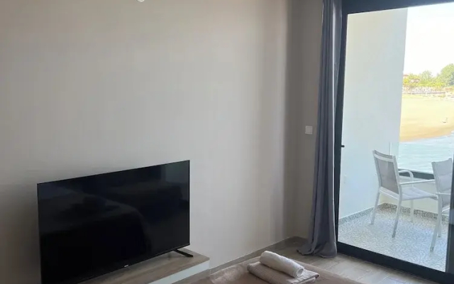 Seastar Apartments