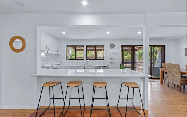 Coastal Cottage - Cannonvale