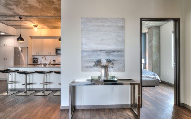 Lake Michigan Lux Apartments by Barsala