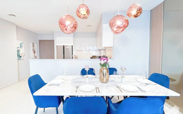 Spacious 3.5 Bedroom Apartment in Burj Royale