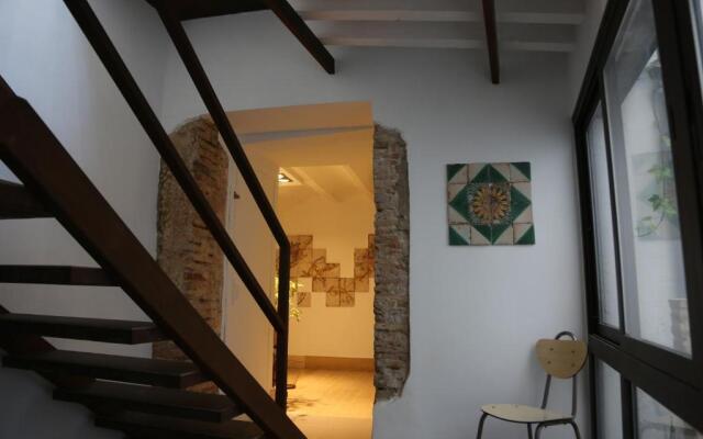 Las Coles Apartasuites