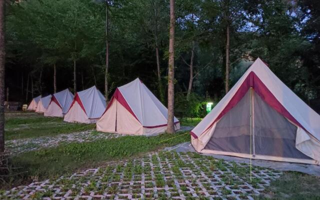 Saecula Natural Village Experience