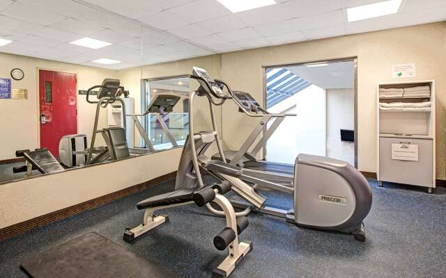 Days Inn by Wyndham Parsippany
