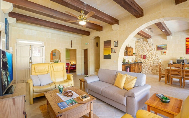 Narcisa Holiday Home