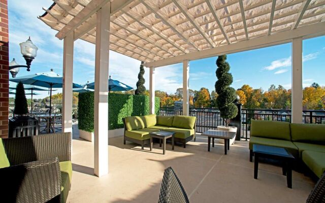 Courtyard Saratoga Springs