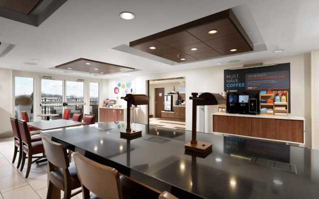 Holiday Inn Express Hotel & Suites Chattanooga-Hixson by IHG
