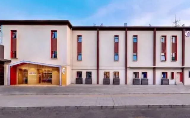 Orange Hotel (Beijing Tiantan North Gate)