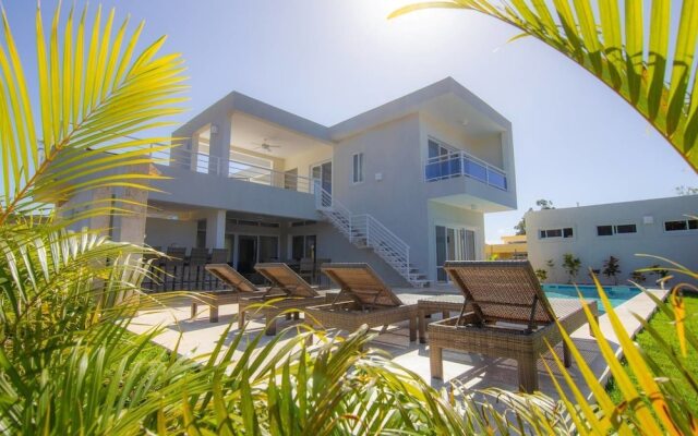 New Custom Design With Plenty of Outdoor Space