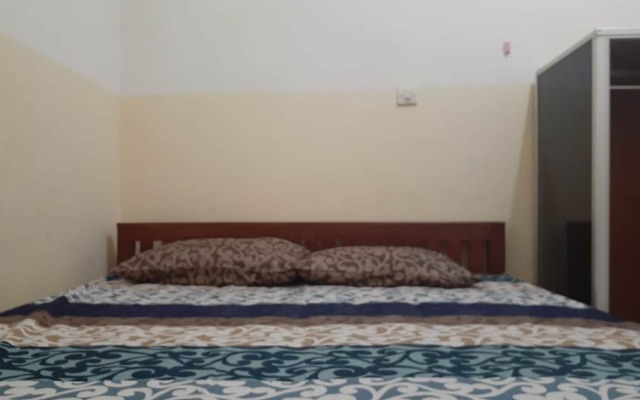 Oyo 2037 Kost Oteng Syariah