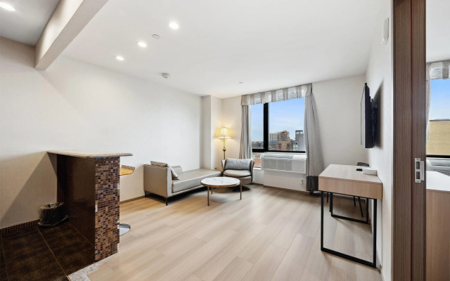 Ramada by Wyndham Flushing Queens