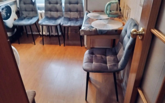 Апартаменты на улице Обручева 37