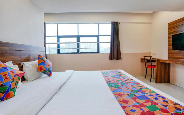 Fabhotel Paradise Inn