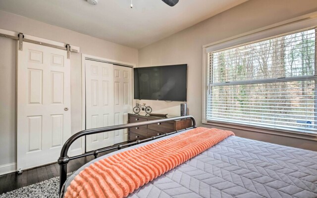 Atlanta Retreat w/ Deck in Greenbriar Area!