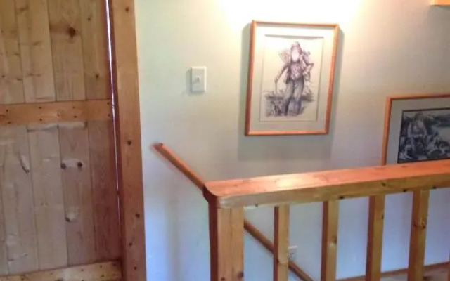 Homer Floatplane Lodge